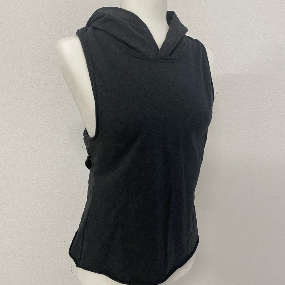 Sleeveless hooded tank